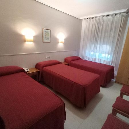 אלבאסטה Hostal Atienzar מראה חיצוני תמונה
