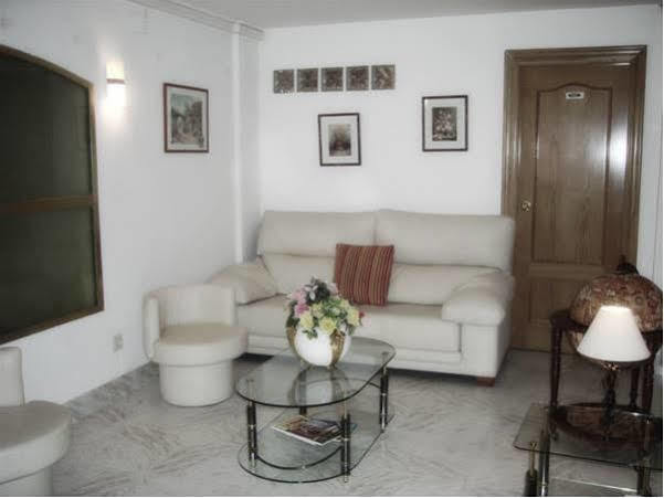 אלבאסטה Hostal Atienzar מראה חיצוני תמונה